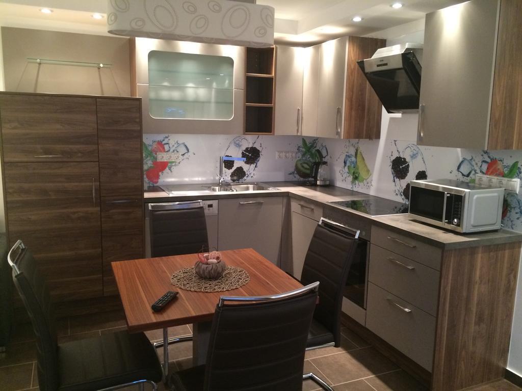 Leiner Apartman Heviz Ruang foto