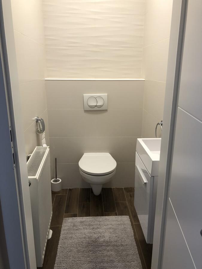 Leiner Apartman Heviz Bagian luar foto