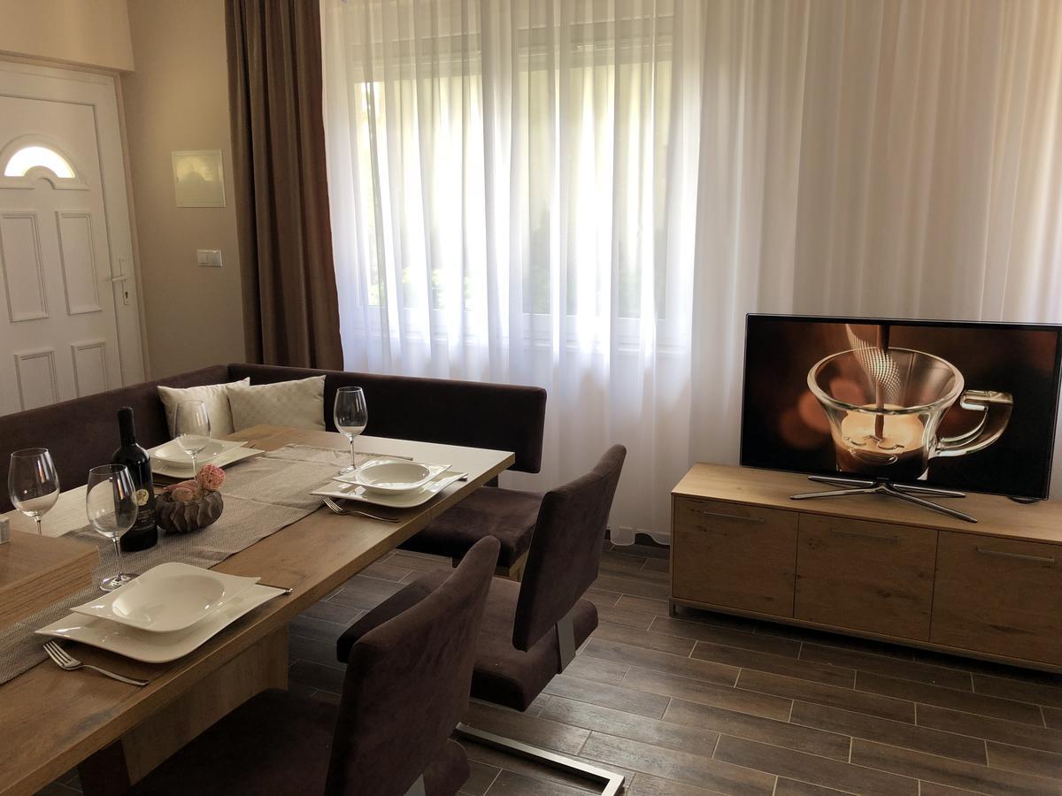 Leiner Apartman Heviz Bagian luar foto